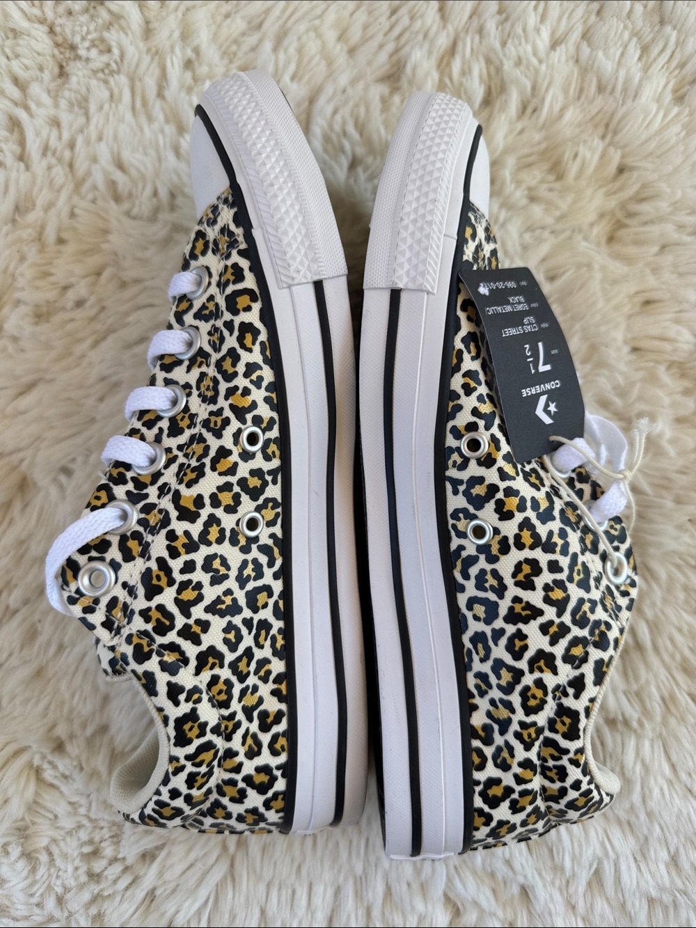 Converse Leopard Print Low Top Sneakers Unisex wo’s 9.5 Men’s 7.5 - Picture 6 of 7